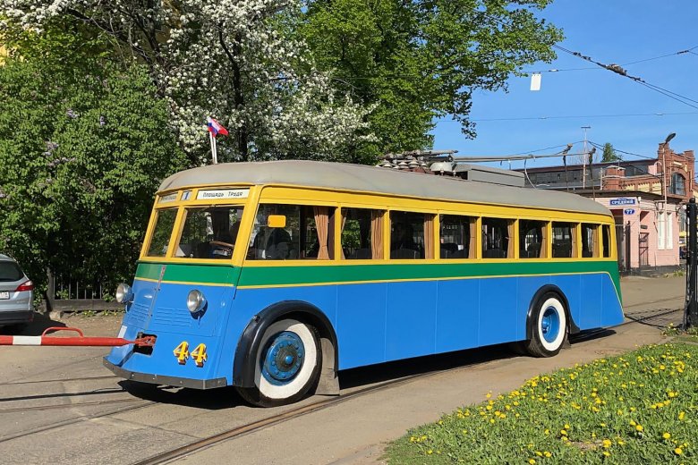 Старые троллейбусы
