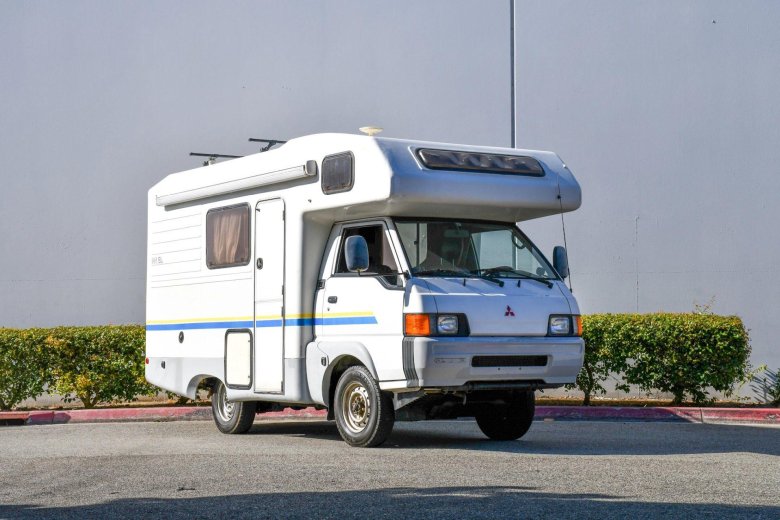 Mitsubishi delica camper