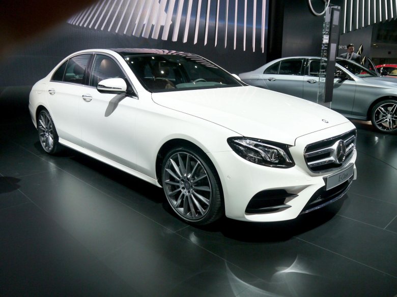 Mercedes benz e class 2017