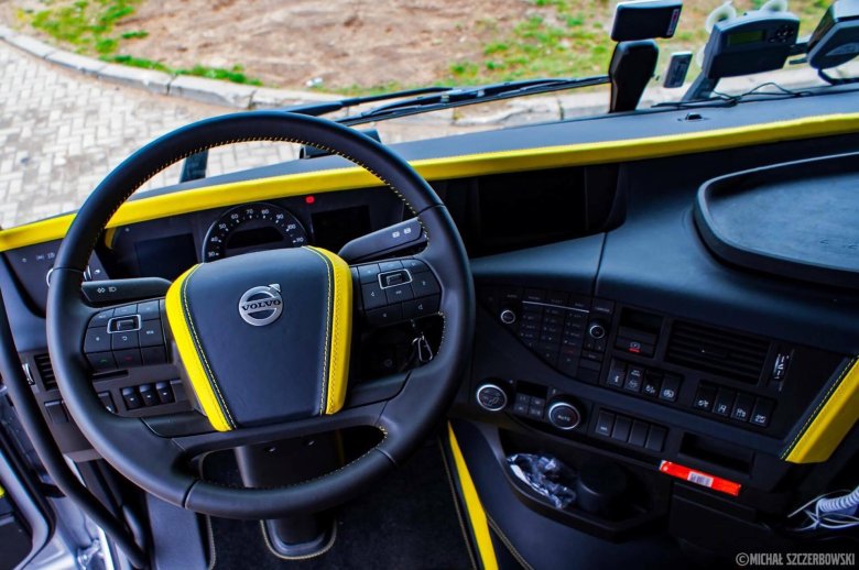 Volvo fh16 750 салон