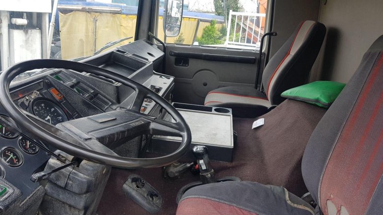 Вольво ф12 салон