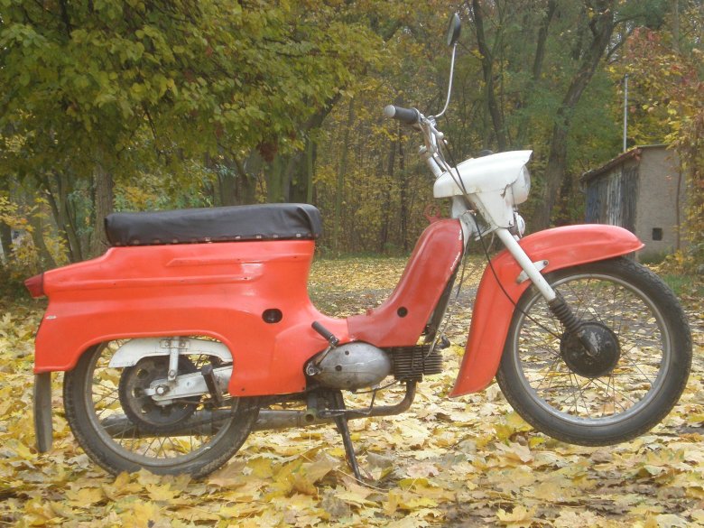 Мотороллер ява