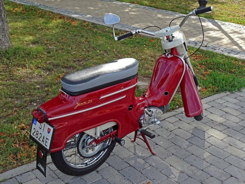 Ява пионер 50