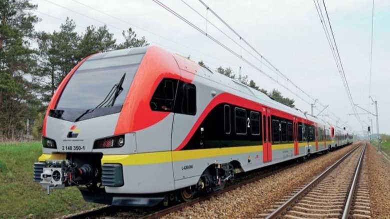 Штадлер м110