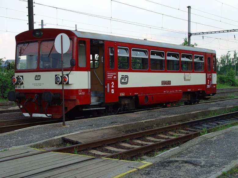 Рельсовый автобус серии 810