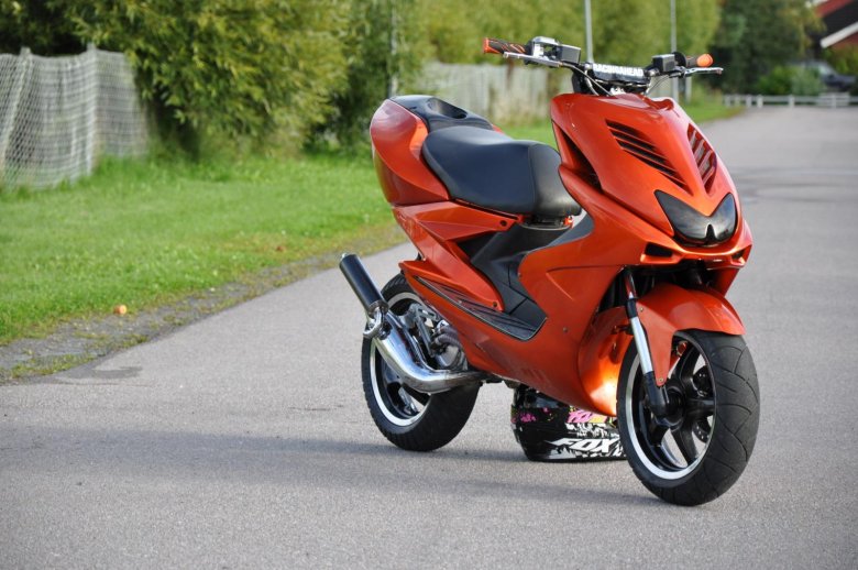 Тюнингованный скутер