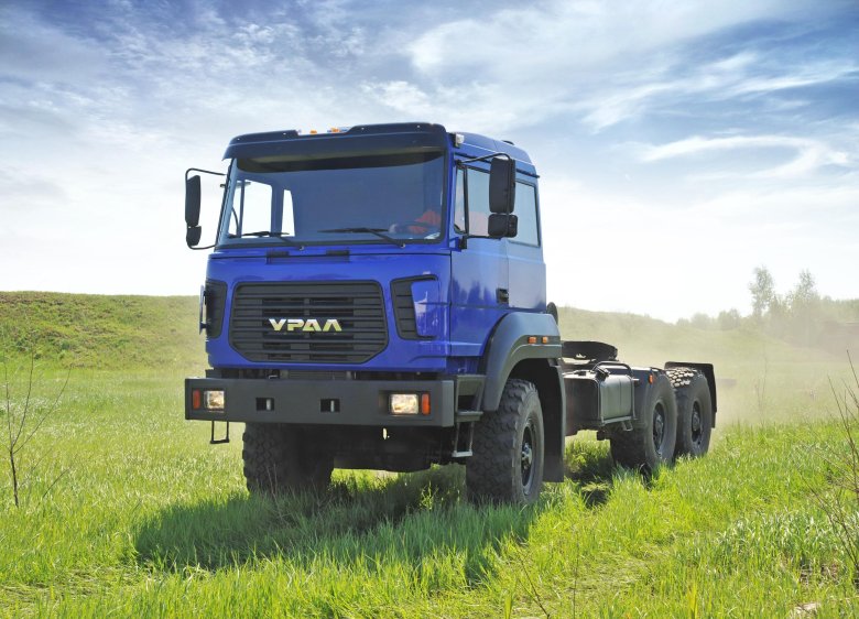 Урал 6370 седельный тягач