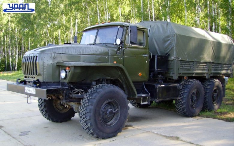 Урал 4320 грузовой армейский