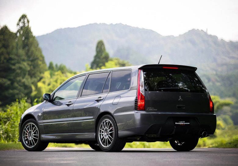 Lancer 9 универсал