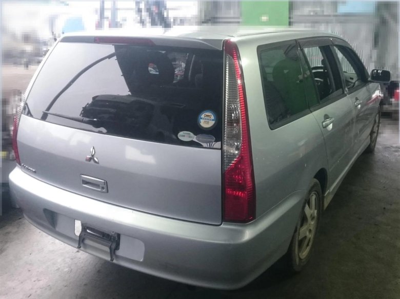 Митсубиси универсал