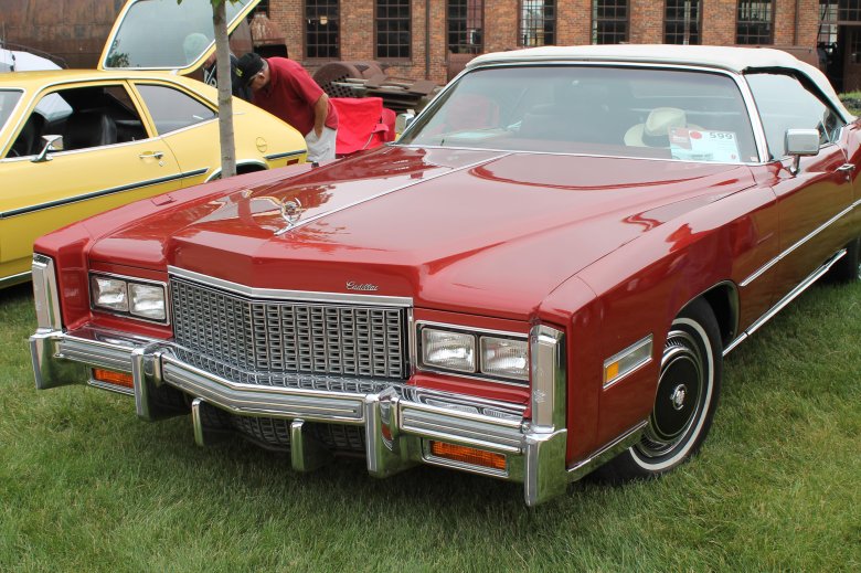 Cadillac eldorado 1976
