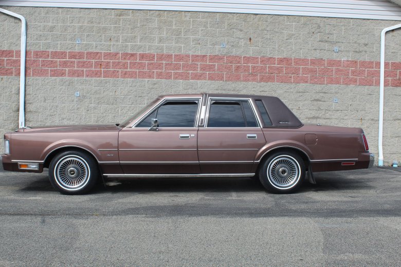 Lincoln town car 1988