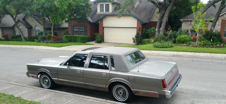Lincoln town car 1988