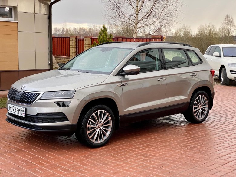 Skoda karoq металлик