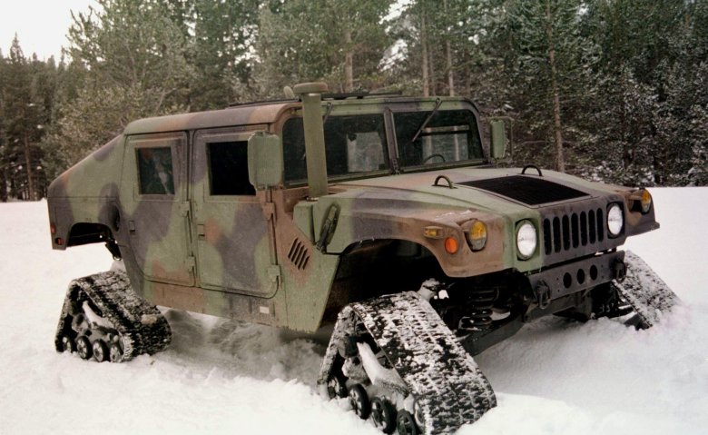 Hummer h2 на гусеницах