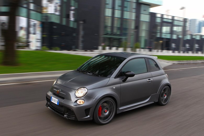 Abarth 695 biposto 1.4 t-jet
