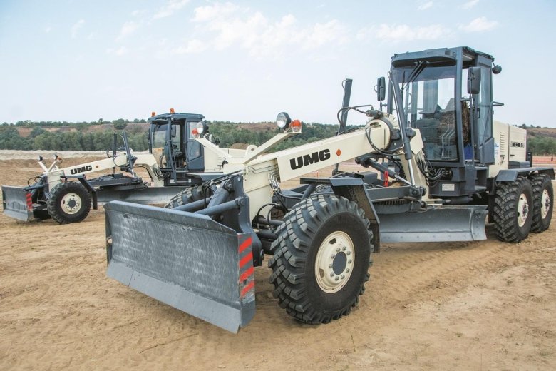 Грейдер брянский арсенал гс-14.02