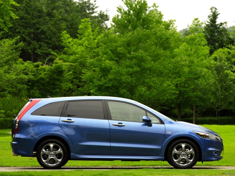 Honda stream 2 поколение 2006