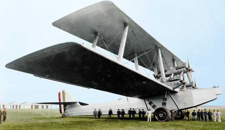 Тяжёлый бомбардировщик