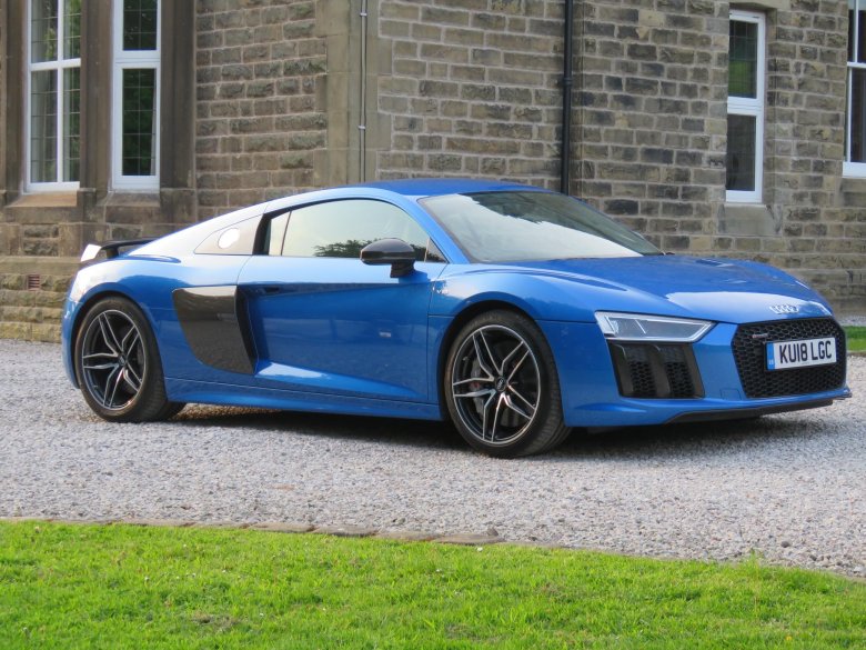 Audi r8 v10 plus
