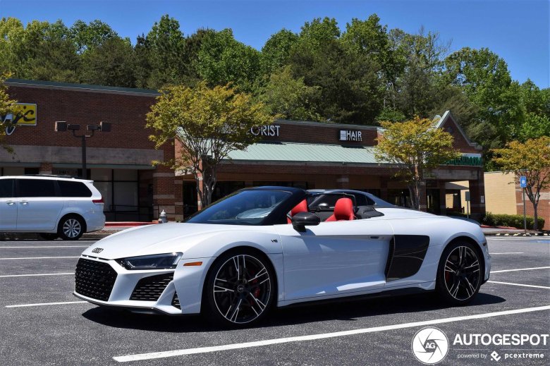 Audi r 8 v 10 spyder