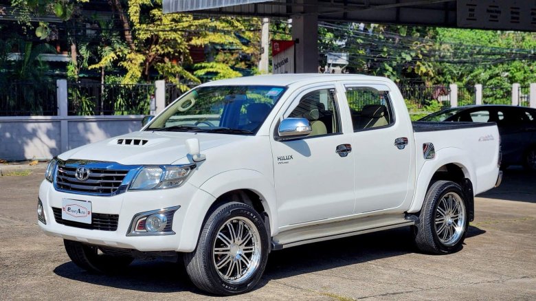 Toyota hilux champ