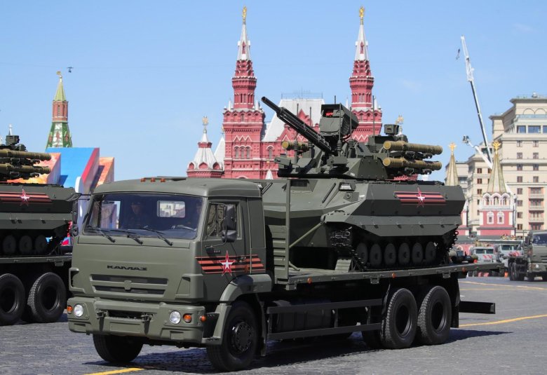 Военная техника на параде победы