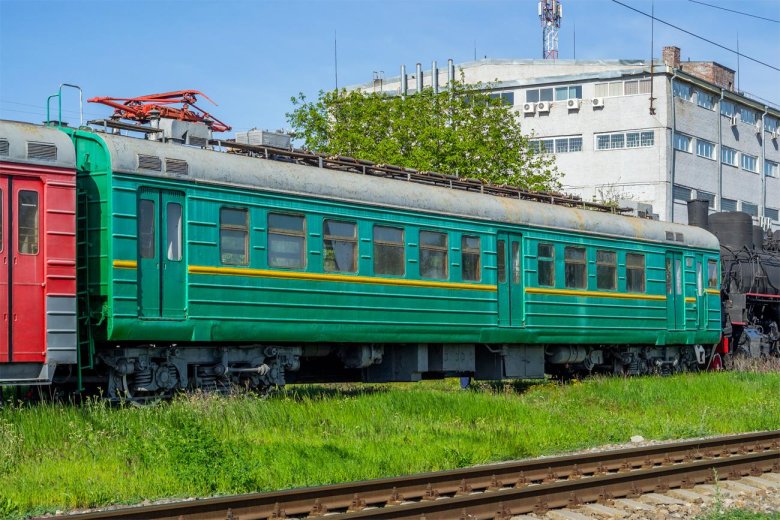 Электропоезд эр2 моторный вагон