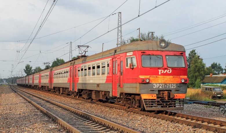 Эр 2 т электропоезд