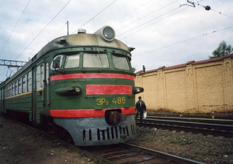 Электропоезд эр 2