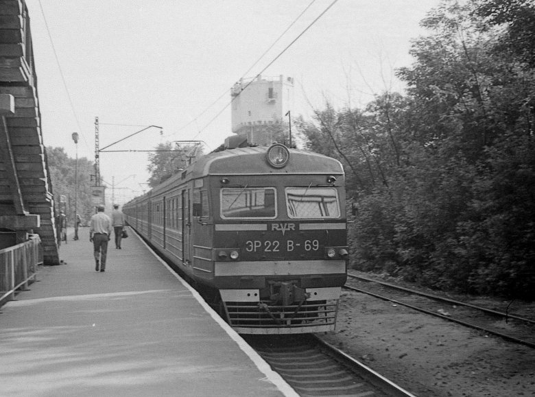 Электропоезд эр22в-69