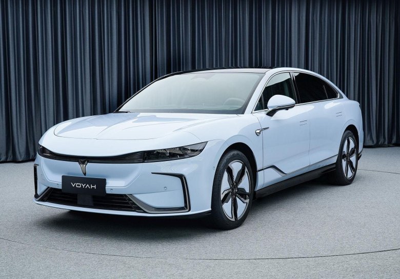 Voyah седан 2023