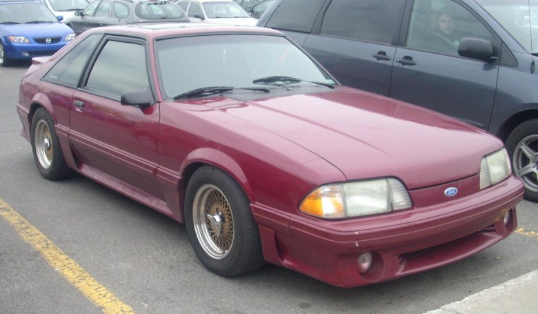 Ford mustang 1990