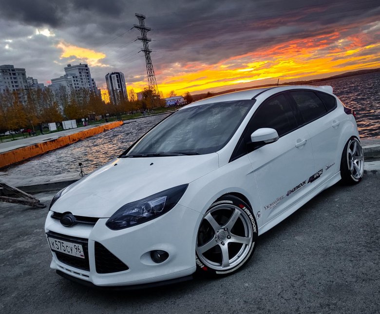 Тюнингованный ford focus 3