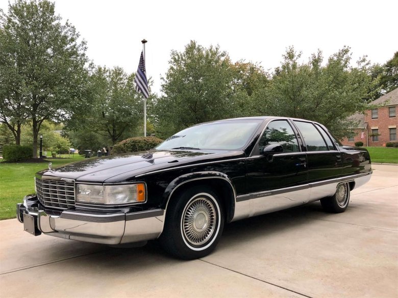 Cadillac fleetwood brougham 1996