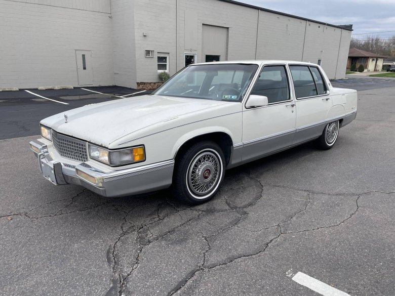 Кадиллак девиль 1989