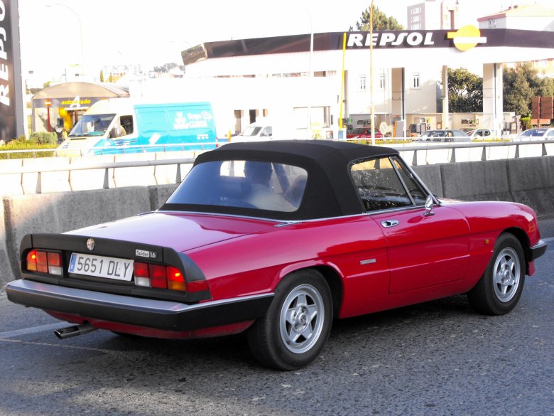 Alfa romeo spider veloce