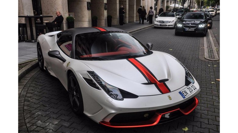 Ferrari 458 speciale белая