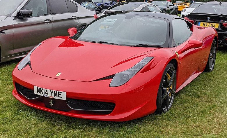 Феррари 458 спайдер