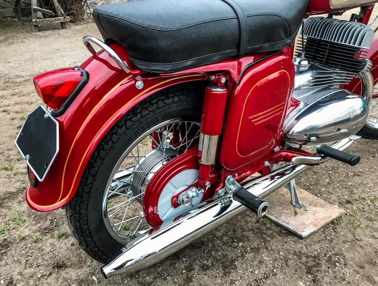 Мотоцикл ява 350 старушка