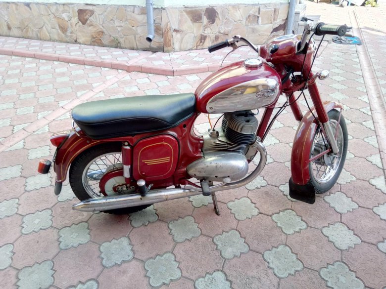 Мотоцикл ява старушка