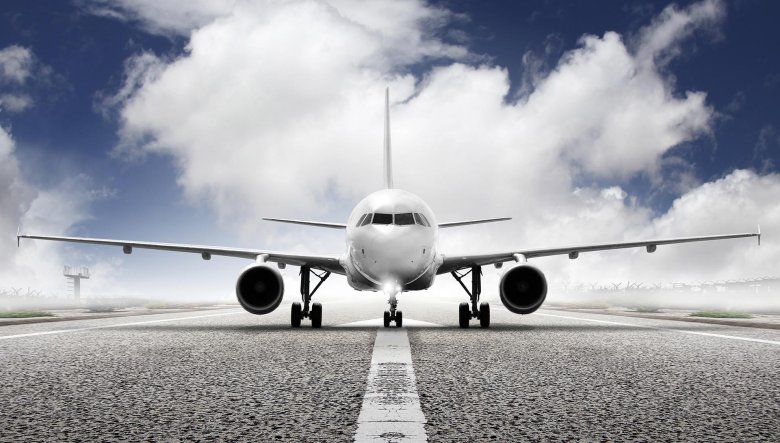 Взлетная полоса самолета