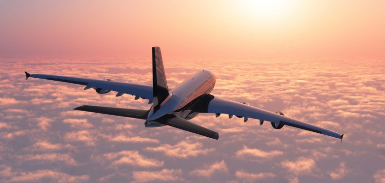 Самолет в небе