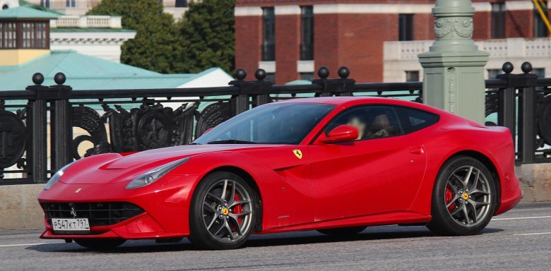 Феррари ф12 берлинетта