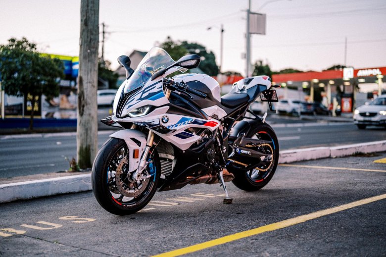 Мотоцикл bmw s 1000 rr