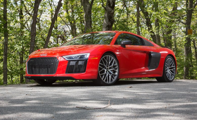 Audi r8 v10 plus