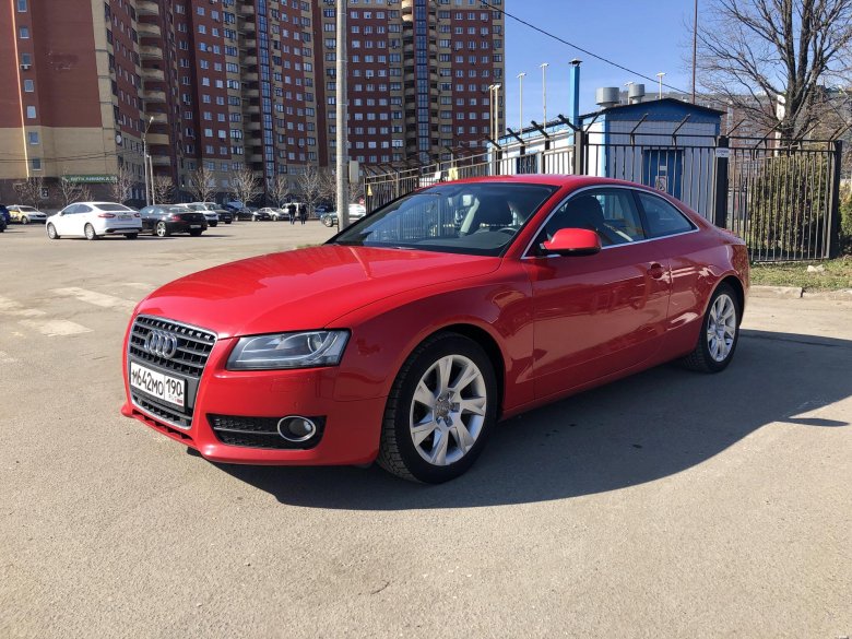 Audi a5 red