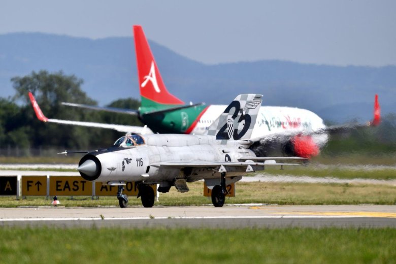 Миг 21 самолёт