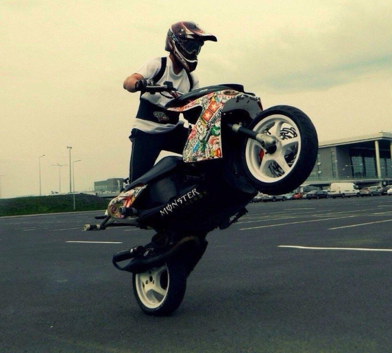 Honda dio 27 stunt