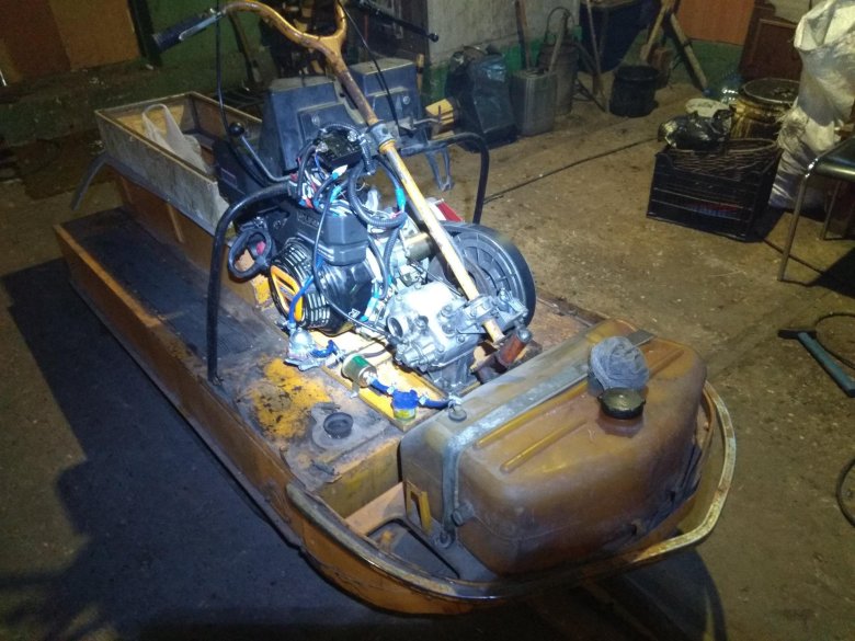 Снегоход буран с двигателем иж планета 5